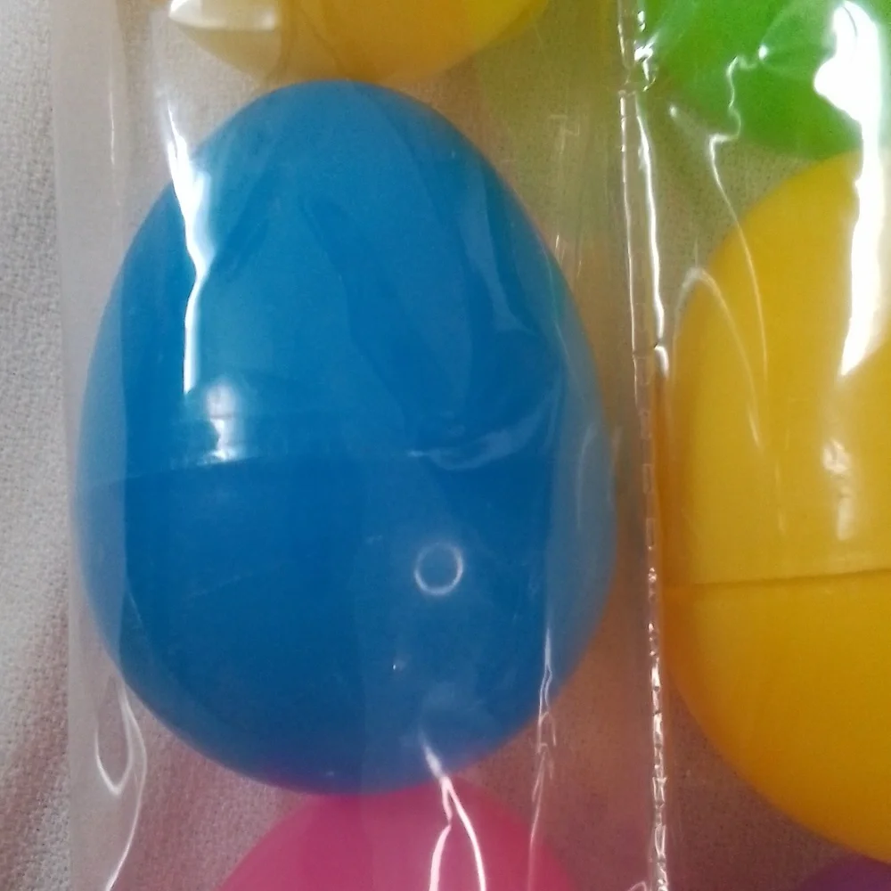 EcoPure plastic eggs and zuru bunch of balloons water balloons set